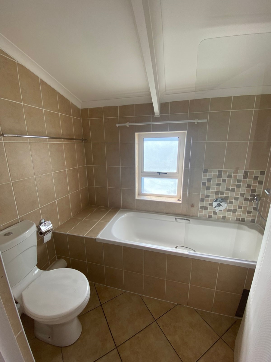 To Let 2 Bedroom Property for Rent in Whispering Pines Western Cape